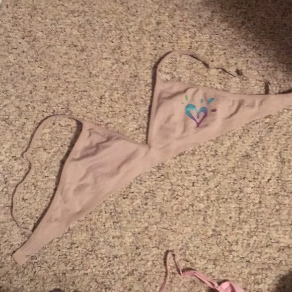 SOLD!!!! Mixed Bras - Picture 3 of 8